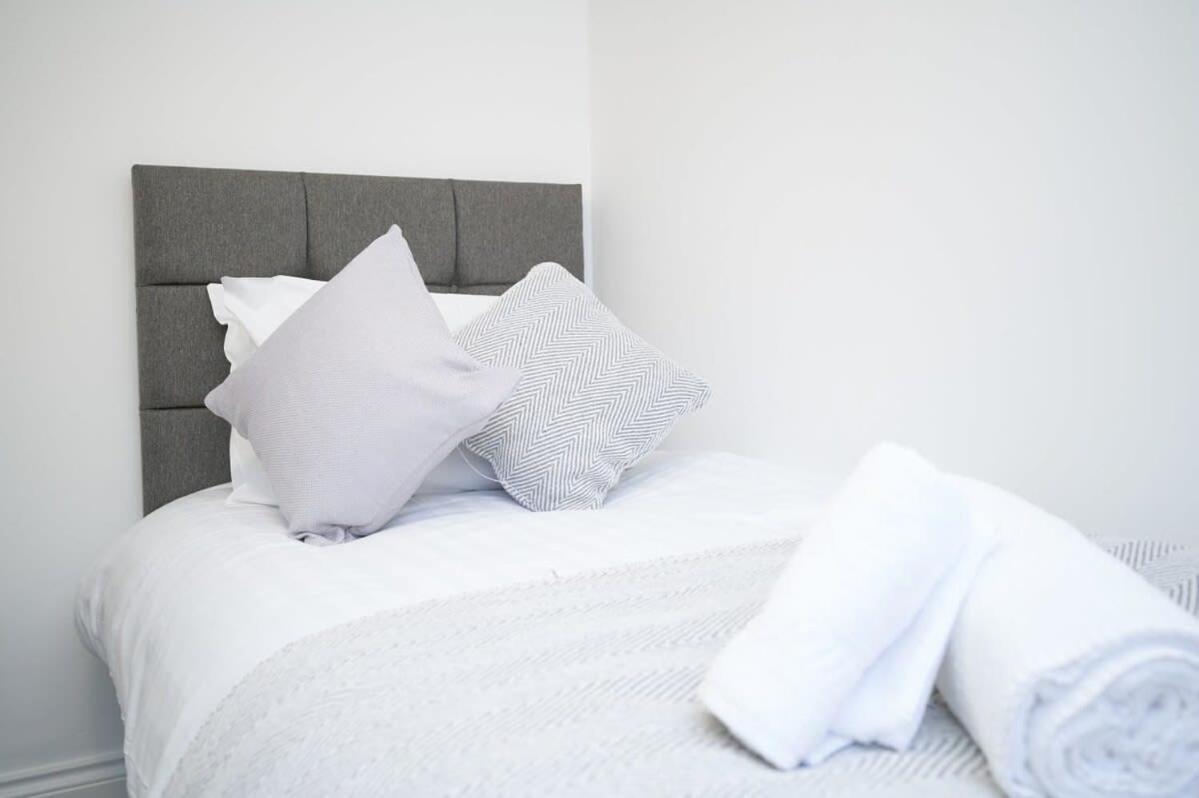 פרסטון A Stylish Apartment With Parking In Preston מראה חיצוני תמונה