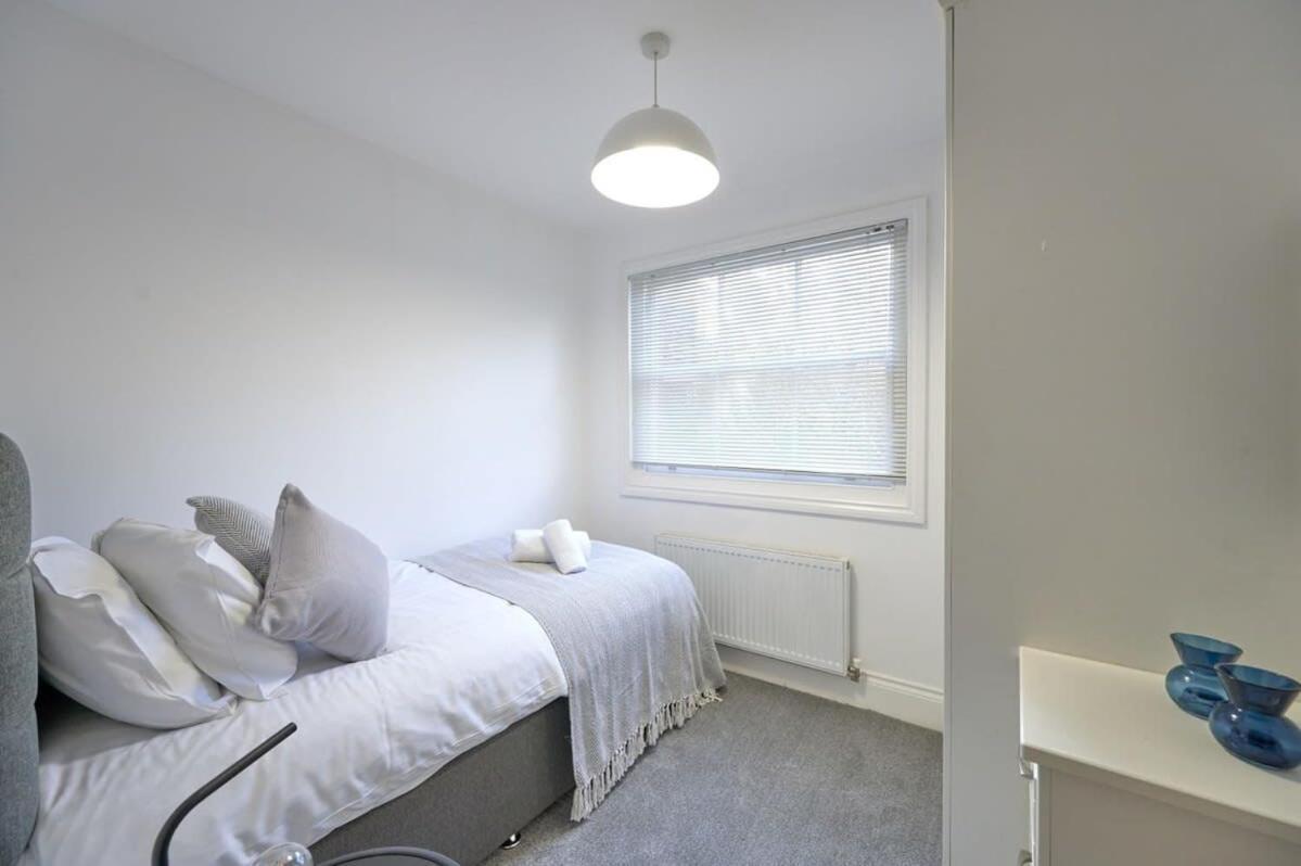 פרסטון A Stylish Apartment With Parking In Preston מראה חיצוני תמונה